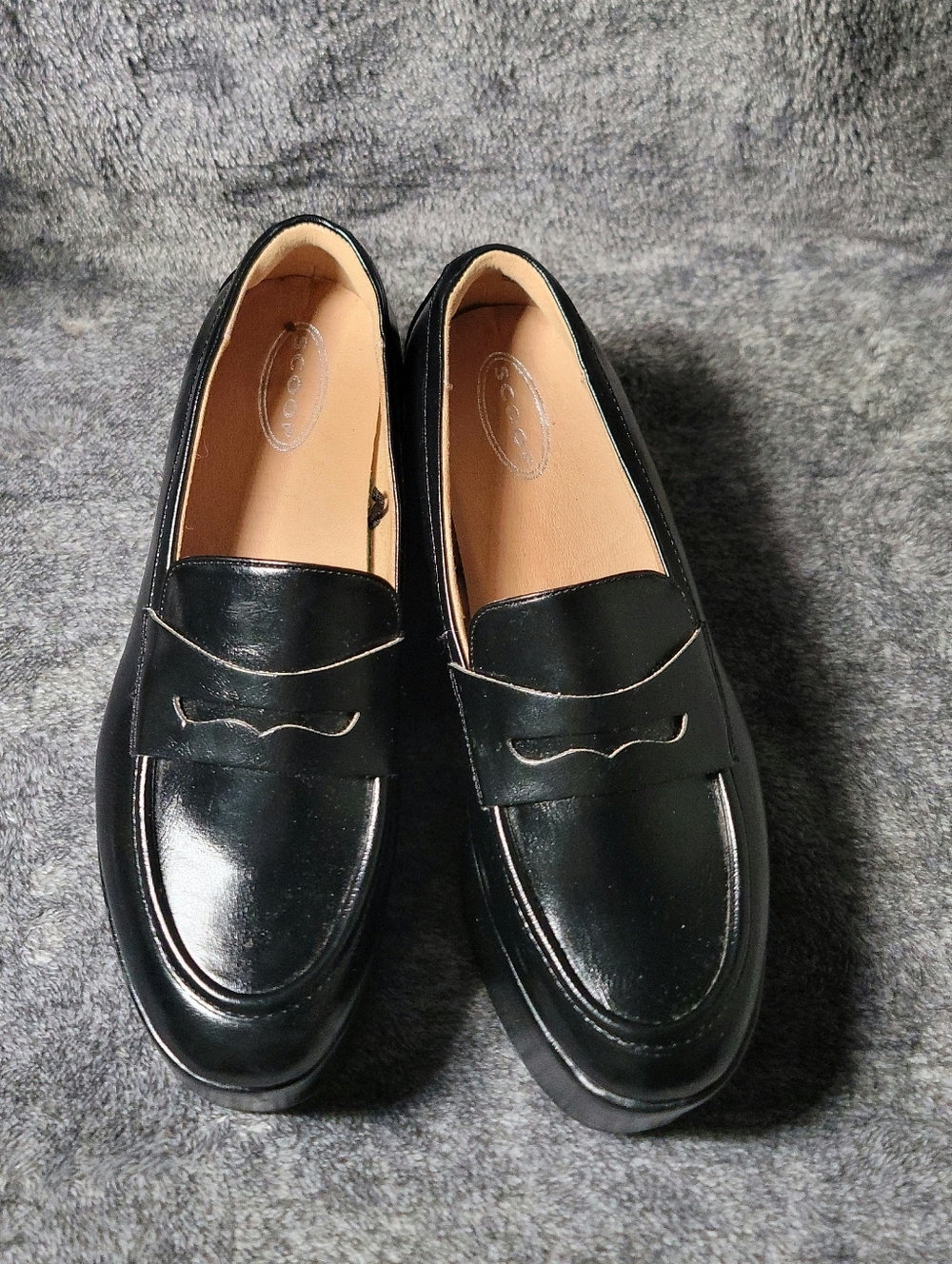womens size 8.5 black platform loafers